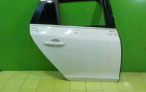 Volvo V60 Rear door PRAWE