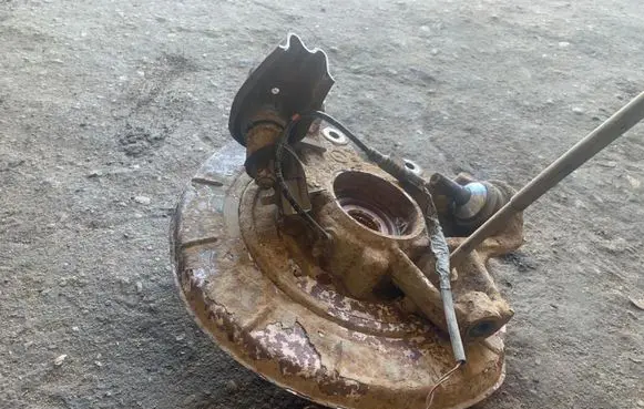 Mercedes-Benz ML W164 Rear wheel hub 63135