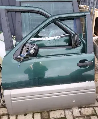 Nissan Terrano Front door