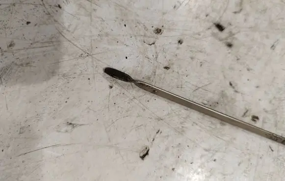 Toyota Auris 150 Oil level dip stick 