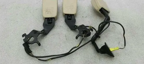 Mercedes-Benz S W221 Front seatbelt buckle A2218602569