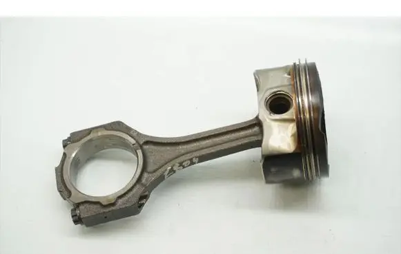Lexus LS 460 - 600H Piston with connecting rod 