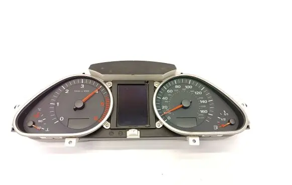 Audi A6 S6 C6 4F Speedometer (instrument cluster) 4F0920950L 4F0910900A