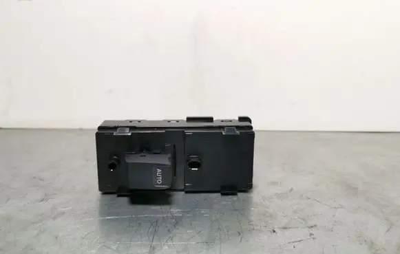 Toyota GT 86 Electric window control switch 83071CA032