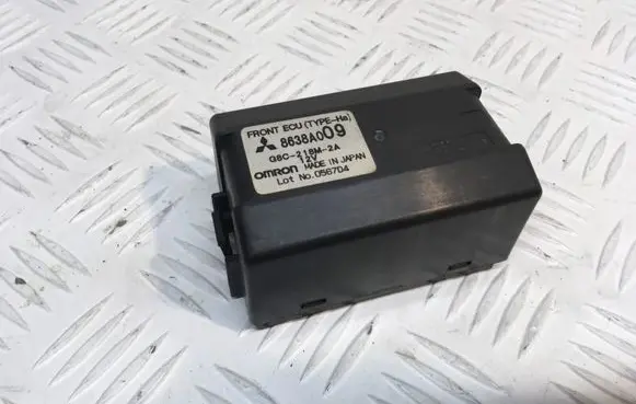 Mitsubishi Pajero Fuse module 8638A009