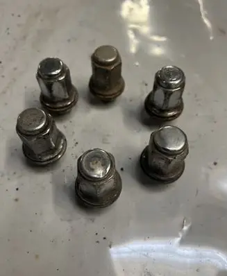 Toyota Land Cruiser (HDJ90) Nuts/bolts 