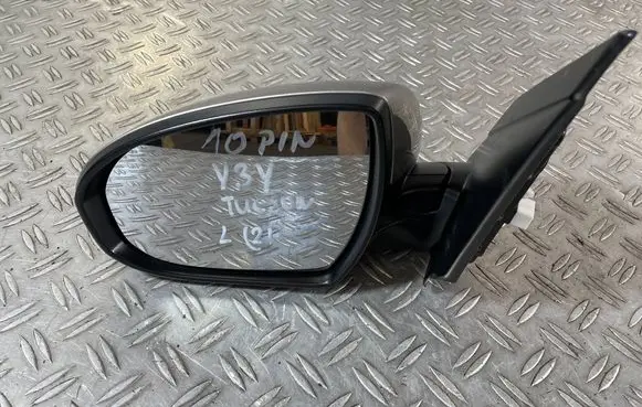 Hyundai Tucson TL Front door electric wing mirror E4044673