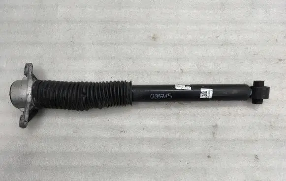 Hyundai Tucson TL Rear shock absorber/damper
