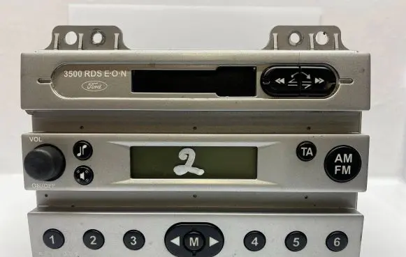 Ford Fusion Radio/CD/DVD/GPS head unit 4S6118K876BA