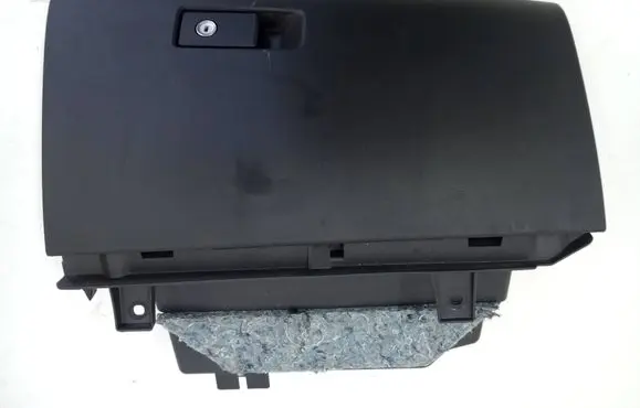Volvo V60 Glove box 30755651