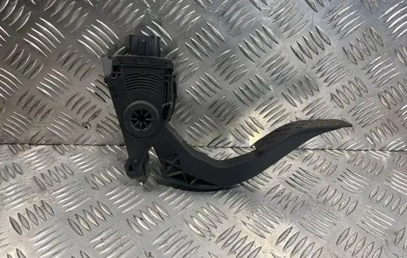 Audi A5 8T 8F Accelerator throttle pedal 8K1721523A
