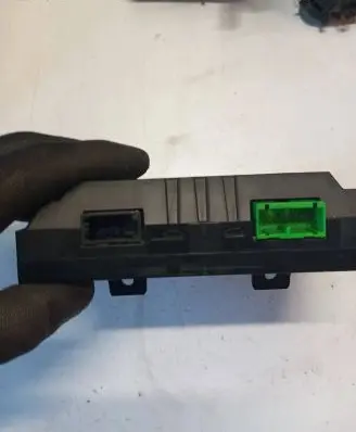 Volvo XC60 Screen/display/small screen 30772584 08105100218 10W10E05