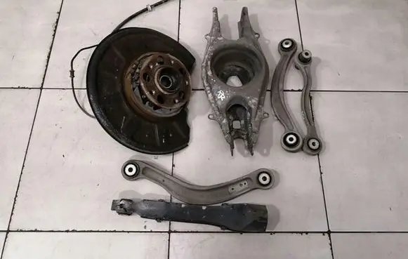 Mercedes-Benz CLS C218 X218 Rear suspension assembly kit set A2123500241 A2043501606