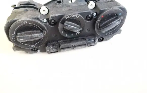 Volkswagen Golf Plus Climate control unit 5m1820045a 5hb009327-01
