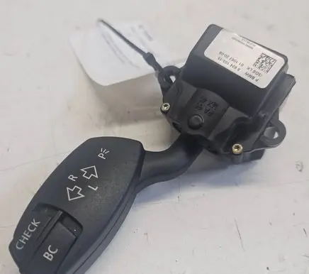 BMW 5 E60 E61 Indicator stalk 692410315