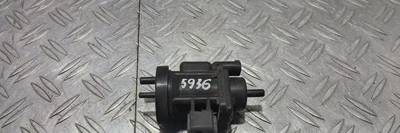 Mercedes-Benz E W211 Turbo solenoid valve A0005450527