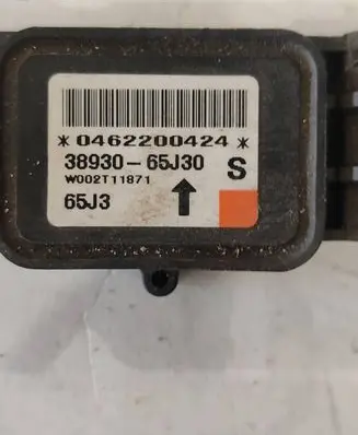 Suzuki Grand Vitara II Airbag deployment crash/impact sensor 3893065J30 0462200424 W002T11871