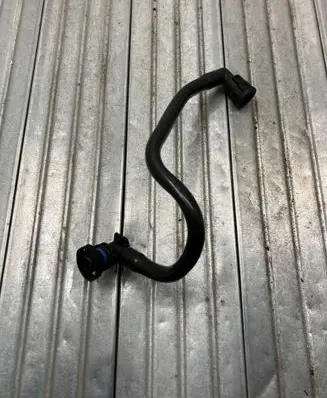 BMW 5 F10 F11 Vacuum line/pipe/hose 8513632