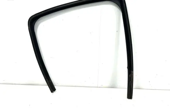 Citroen C3 Rear door window/glass frame 