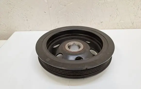 Mercedes-Benz CLA C117 X117 W117 Crankshaft pulley 0315