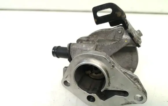 Renault Megane III Vacuum pump 146505272R 705641000 13T2412842