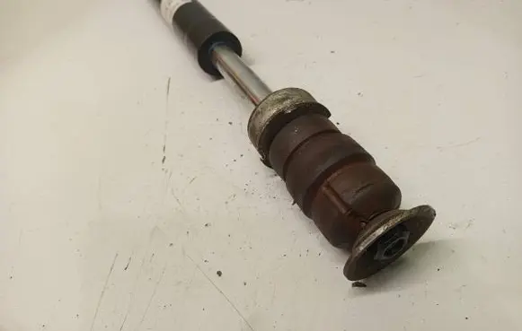 Audi A6 S6 C4 4A Rear shock absorber/damper 318303 834903017405