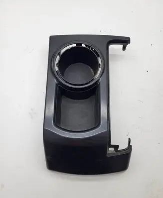 Cup holder front