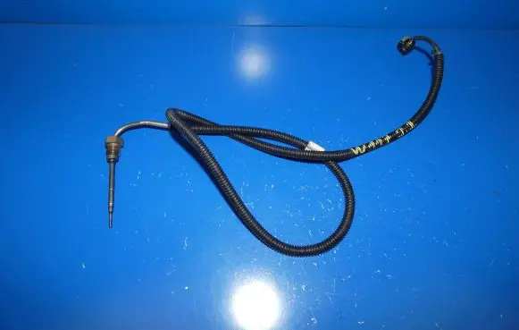 Mercedes-Benz CLA C117 X117 W117 Exhaust gas temperature sensor A0009057705