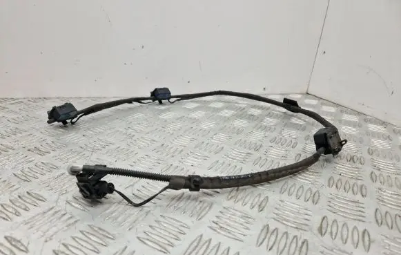 BMW 5 F10 F11 Windshield washer fluid hose 13264611