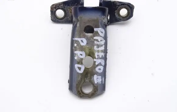 Mitsubishi Pajero Front door hinge set 