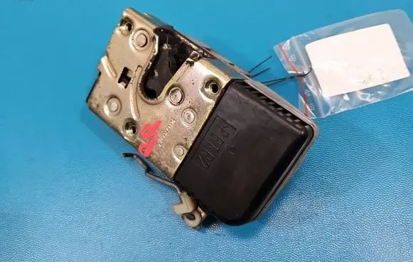 Peugeot 307 Front door lock IMPRK1581736