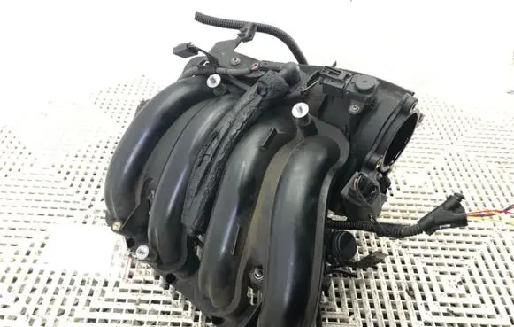BMW 1 E81 E87 Intake manifold