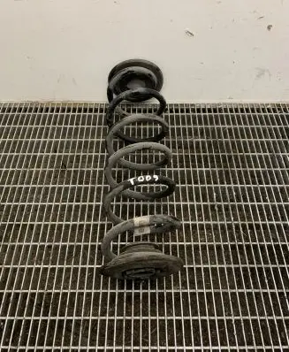 Volkswagen Jetta VII Rear coil spring 5QD511121
