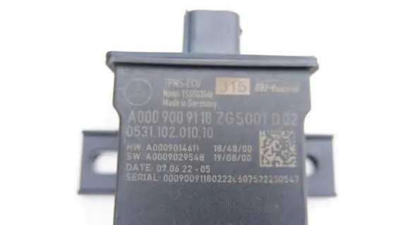 Mercedes-Benz B W247 Tire pressure sensor A0009009118 A0009014611 053110201010