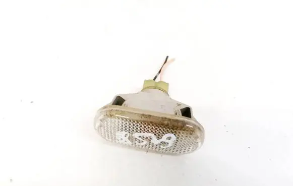Nissan Micra Front fender indicator light