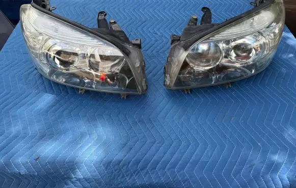 Toyota RAV 4 (XA30) Headlight/headlamp 4226 275011302A
