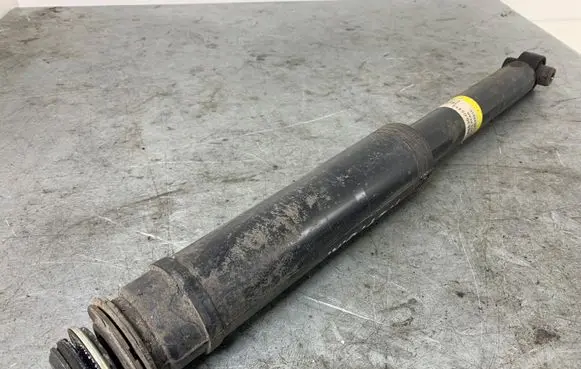 Toyota Avensis T270 Rear shock absorber/damper 4853005413