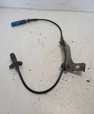 BMW 5 E39 ABS brake wheel speed sensor 6756375