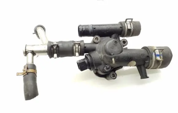 Suzuki Grand Vitara II Thermostat/thermostat housing