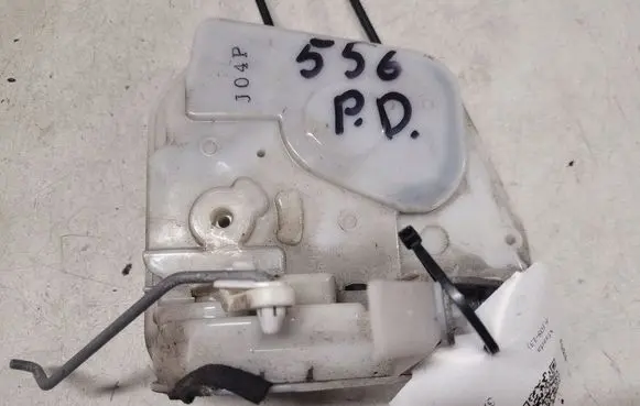 Mazda 6 Front door lock A0525