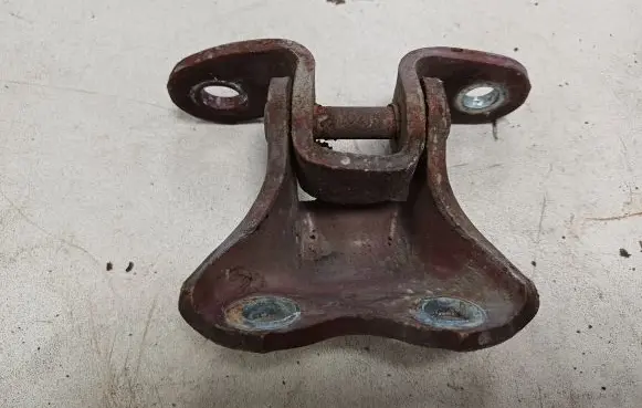 Toyota Corolla Verso AR10 Front door lower hinge 