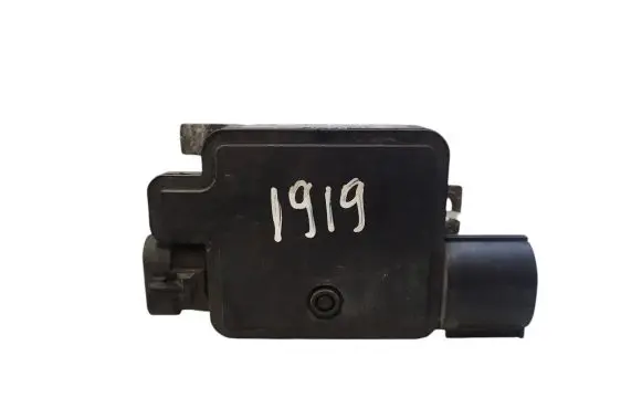 Volvo V40 Coolant fan relay 940009301