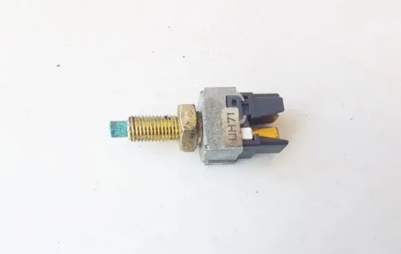Mazda 626 Brake pedal sensor switch