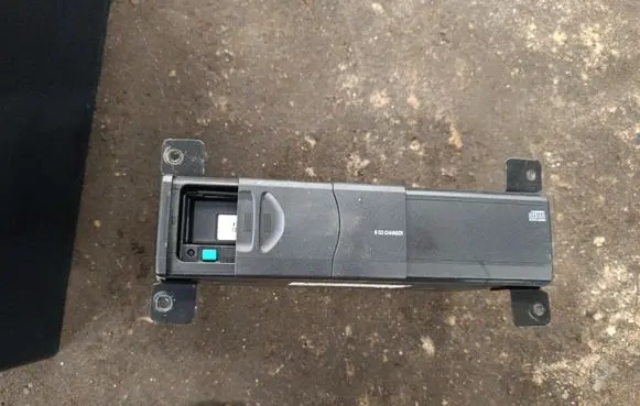 BMW X5 E53 CD/DVD changer 9131853