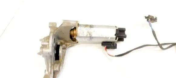 Volvo XC90 Seat adjustment motor 7406000106