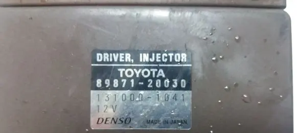 Toyota Avensis T220 Fuel injection control unit/module 8987120030 1310001041