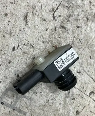 Mercedes-Benz E W213 Brake booster A0009051001