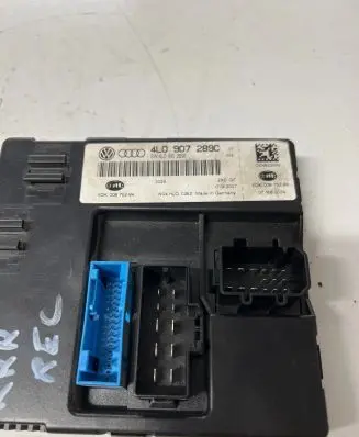 Audi Q7 4L Light module LCM 4L0907289C 5DK00876284