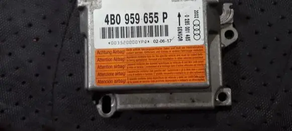 Audi A6 S6 C5 4B Airbag control unit/module 4b0959655p 0285001485