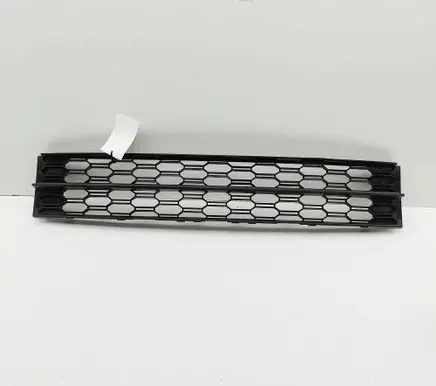 Skoda Octavia Mk3 (5E) Front grill 5E0853677J